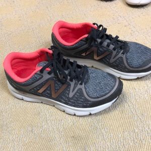 New balance running shoes